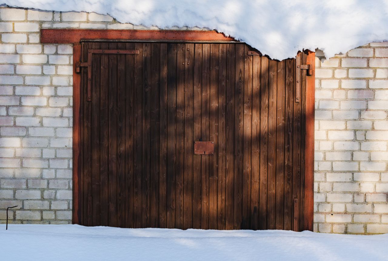 Garage door service in Nashville, TN